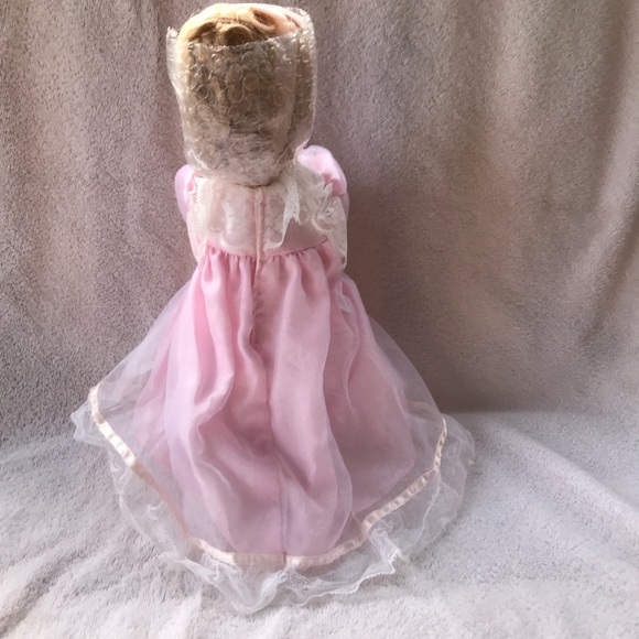 Porcelain Bedtime Prayer Doll - Picture 5 of 16